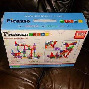 Picasso Tiles